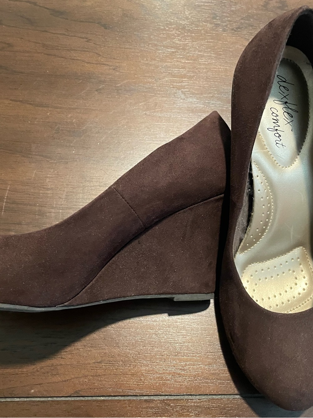 dexflex comfort Chocolate Brown Suede Wedge Heels